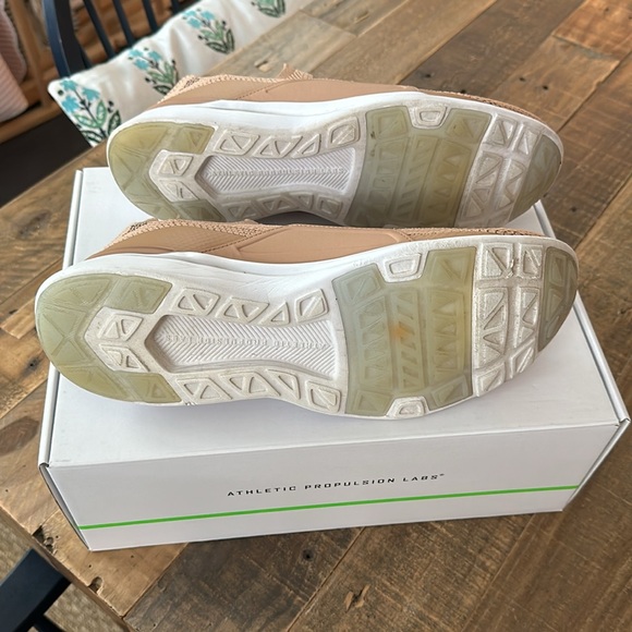 APL Techloom Bliss - Caramel/Chocolate/White - 10.5 - Picture 4 of 5